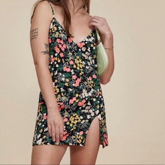 REFORMATION Marlowe dress in Flowery - Picture 7 of 13